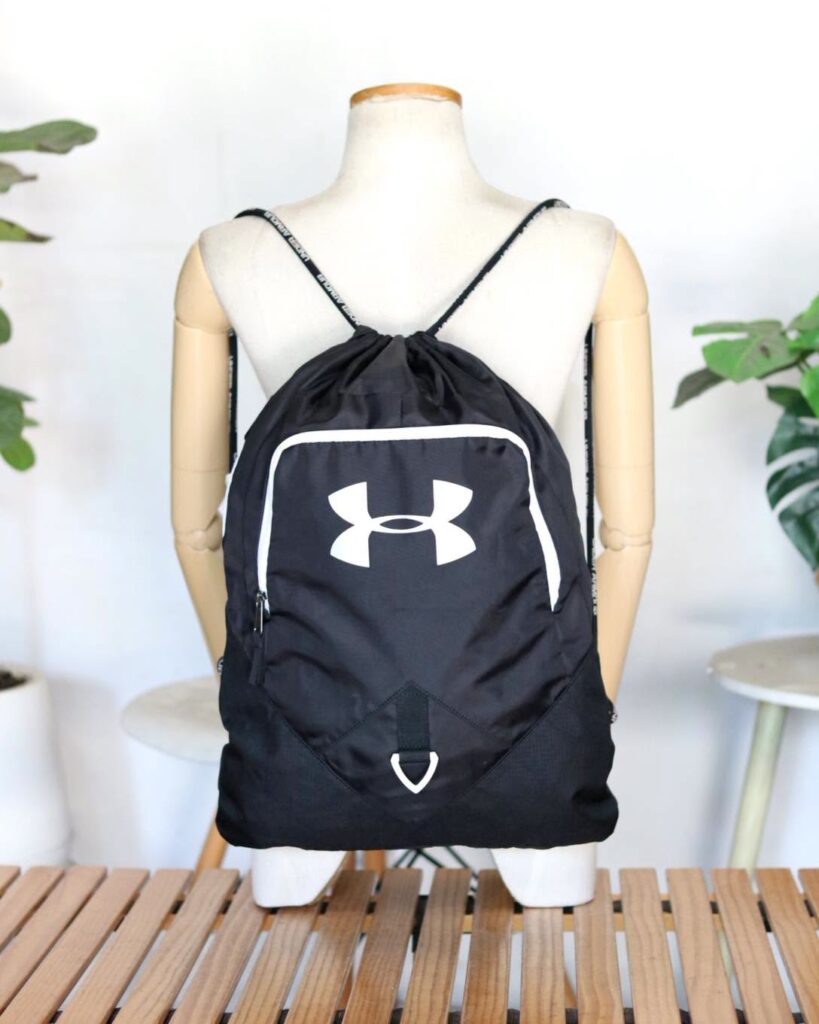UNDER ARMOUR