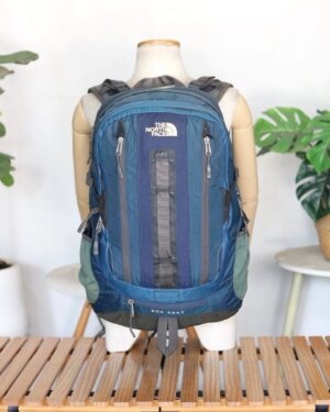 THE NORTH FACE