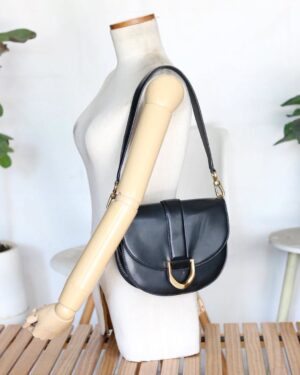 CHARLES & KEITH