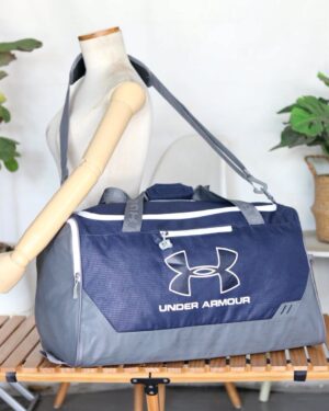 UNDER ARMOUR