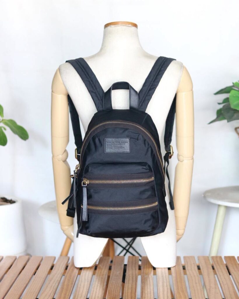 MARC JACOBS
