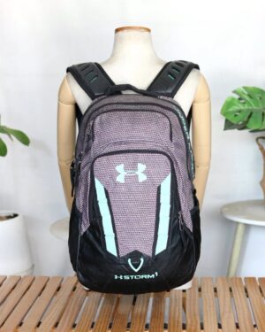 UNDER ARMOUR