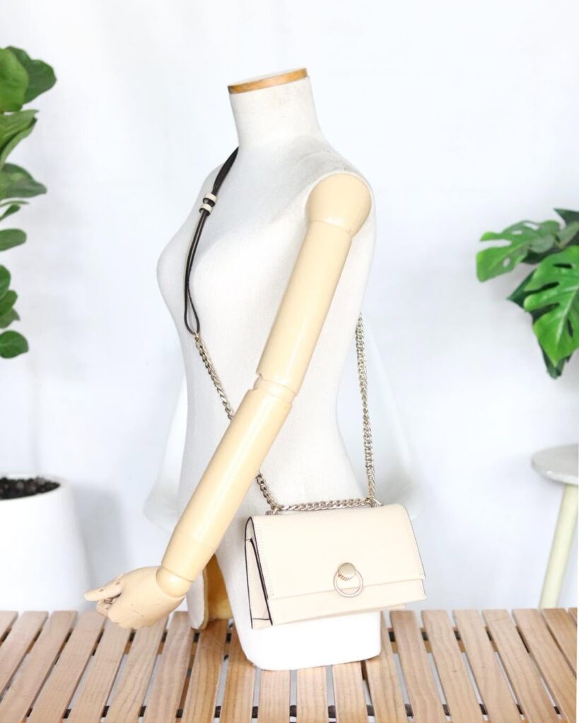CHARLES & KEITH