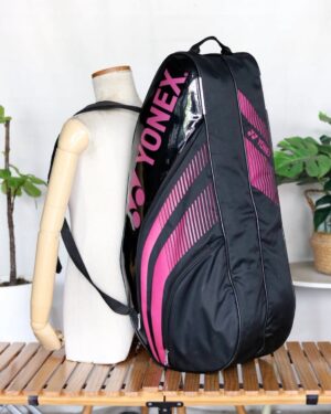YONEX