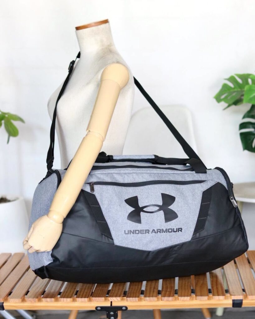 UNDER ARMOUR