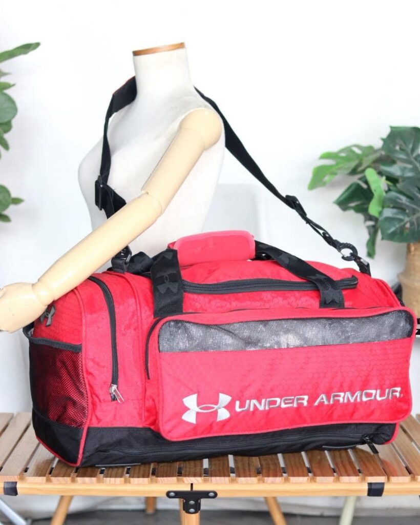 UNDER ARMOUR