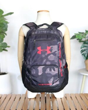 UNDER ARMOUR
