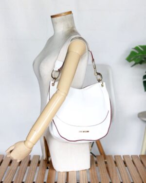 LOVE MOSCHINO
